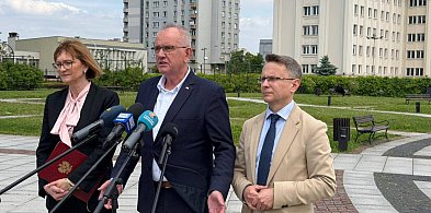 Poseł Kapinos o konsolidacji szpitali: mieszkańcy mają prawo do informacji