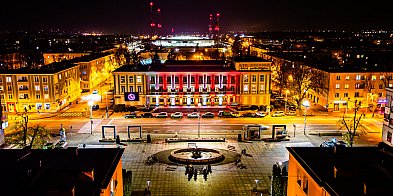 Biało-czerwony Dom Kultury. Dla Niepodległej [FOTO]-102107