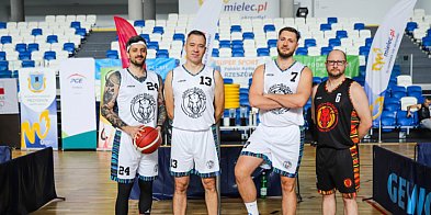 Dzień Koszykówki na hali MOSiR. Siedem meczów młodzieży i starcie 3-ligowej drużyn-103233