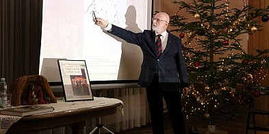 O magii świąt w Pałacyku Oborskich. Zwyczaje i obrzędy-103542