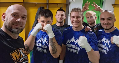 Mocny występ Iron Dragon MMA na gali Carpathian Warriors 17-102696