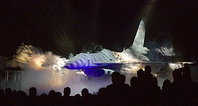 Dwadzieścia lat polskiej siły powietrznej F-16