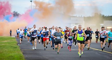 „Bieg Iskry” wraca do Mielca. Niezwykłe bieganie na pasie startowym lotniska