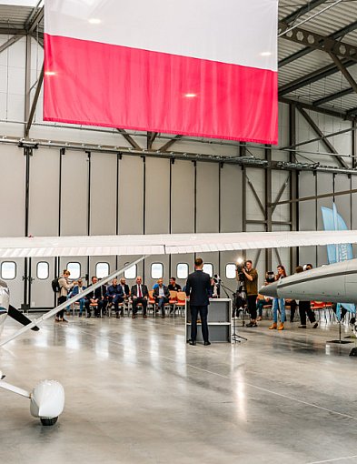 Nowy hangar na Lotnisku Mielec [FOTO, RADIO]-99922