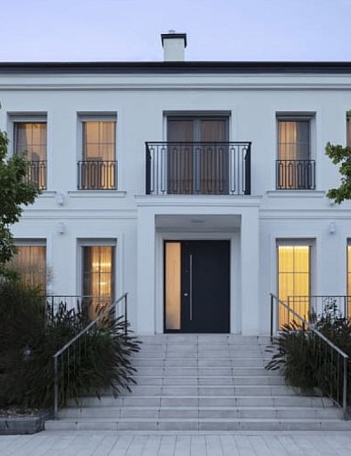 Willa przy Bulwarach w Mielcu wyróżniona w konkursie Fasada Roku 2025-102374