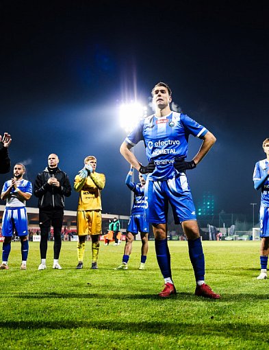 Stal grała, Polonia strzelała. Przykro było patrzeć-102584