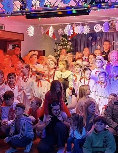 „Ziemia Mielecka” w wizytą w Skopaniu. Z prezentami!-103807