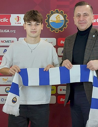 19-latek z Kielc dołącza do drużyny FKS Stal Mielec-104248