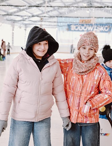 Mieszkańcy decydują o funkcjonowaniu lodowiska w Mielcu [ANKIETA]