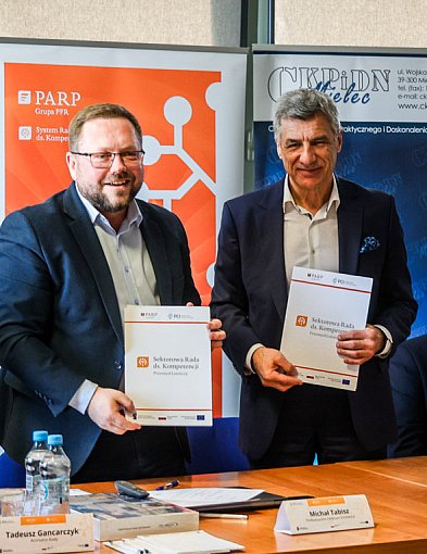 Rada Kompetencji Lotniczych obradowała w Mielcu. Jest porozumienie