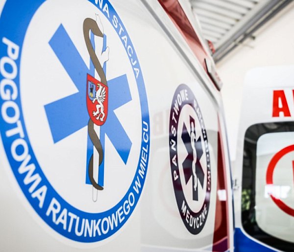 Wypadek drogowy z udziałem kierującego hulajnogą i rowerzystki-100077