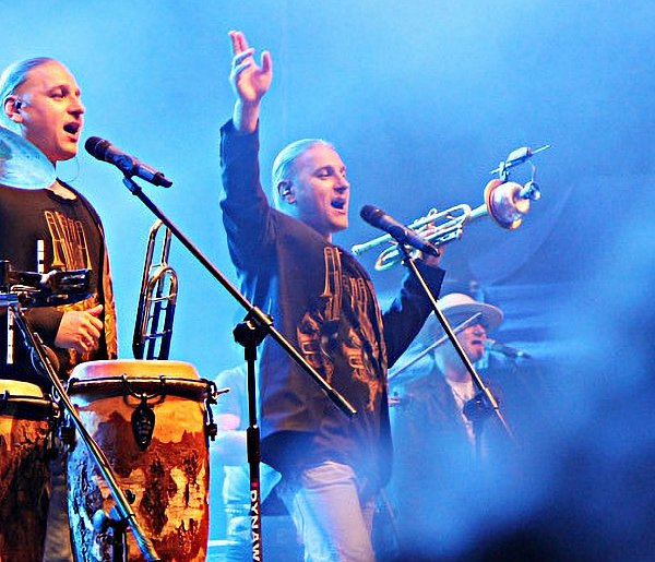 Kultowy koncert w hali MOSiR! Zagrają bracia Golec. Spore zainteresowanie-101211