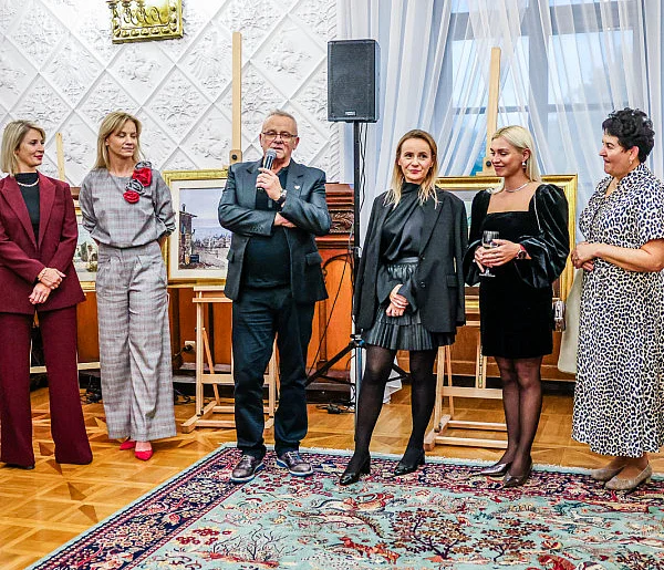 Zamek Przecław zainaugurował działalność kulturalną! Wystawa malarstwa [FOTO]-101247
