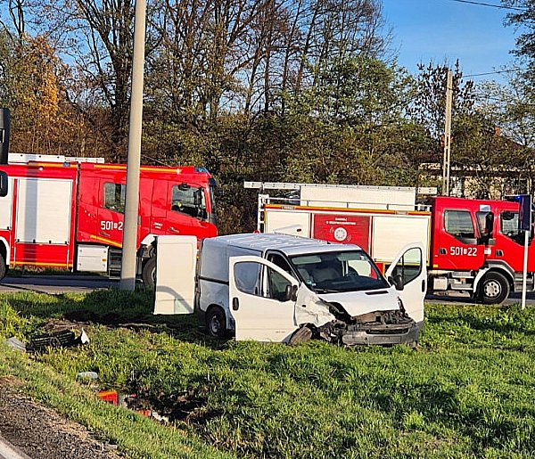 Uwaga! Trzy zdarzenia drogowe! Dwa na trasach wojewódzkich [FOTO, RADIO]-101630