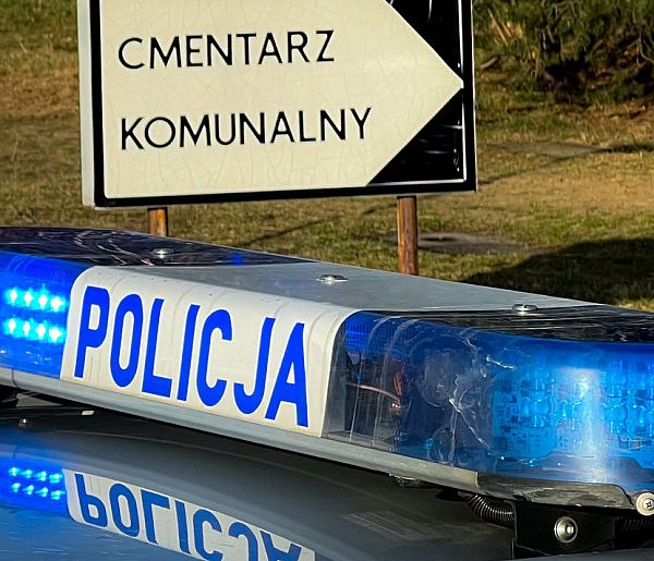 Przyjechała na cmentarz w Mielcu mając prawie 2 promile!-101690