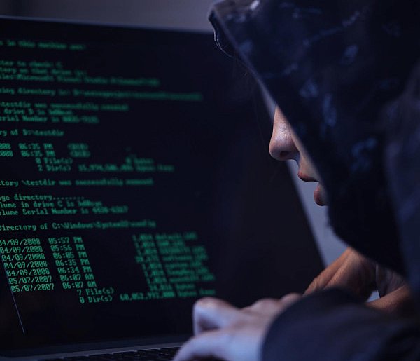 Wyciek danych z tysięcy sklepów internetowych. Ujawniono dane klientów-101721