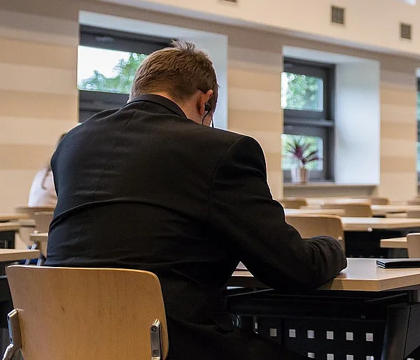 Zmiany w przepisach o wynagrodzeniach. Zapłacą za gotowość do pracy-101882