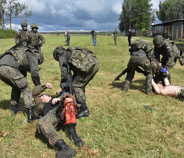 Setki tysięcy Polaków pójdą na szkolenie. Wojsko otwiera drzwi dla cywilów-102001