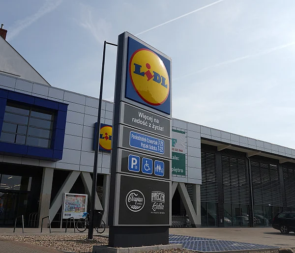 Lidl wycofuje popularne mięso. GIS wykrył niebezpieczne skażenie-102353