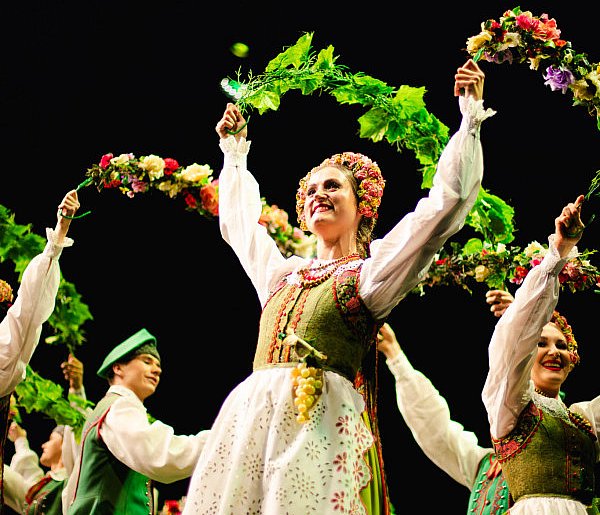 Co to był za wieczór! Mazowsze i Rzeszowiacy oczarowali! [FOTO]-102338