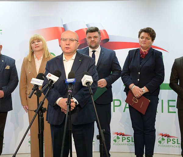 Tablica „Bircza” wraca na Grób Nieznanego Żołnierza-102431