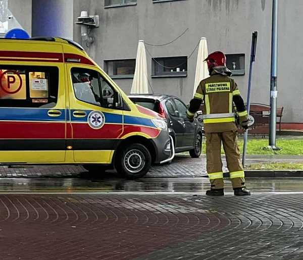 Potrącenie seniorki. Trafiła do szpitala-102425