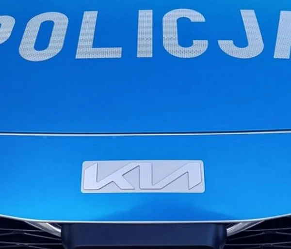 Weekend na drogach: 12 kolizji i 22 wykroczenia-102651