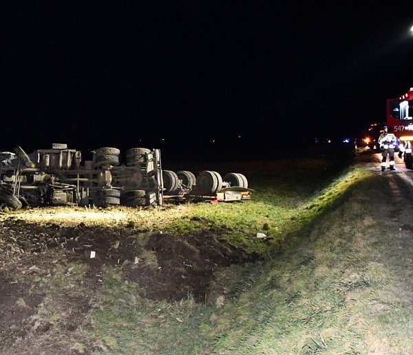 Tragiczny wypadek. Nie żyje kierowca ciężarówki-103584