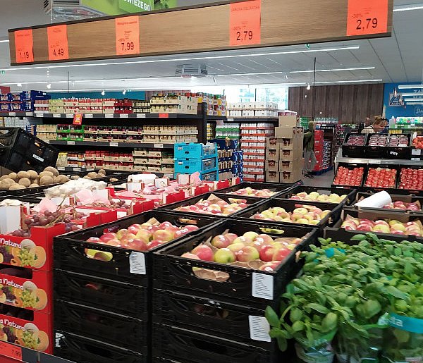 Do której zrobisz zakupy w Sylwestra? Znane sieci podały godziny-104005