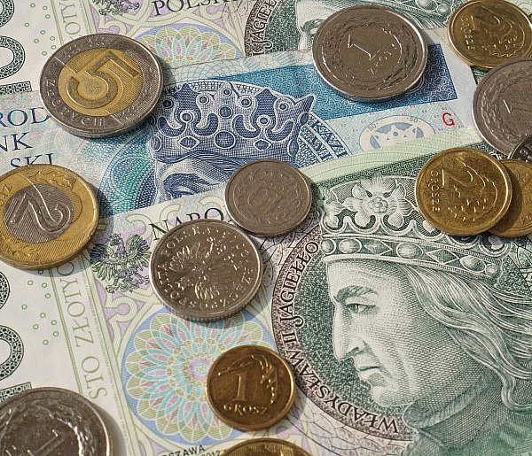 Płaca minimalna wzrasta od 1 stycznia. Skutki odczują miliony Polaków-104010