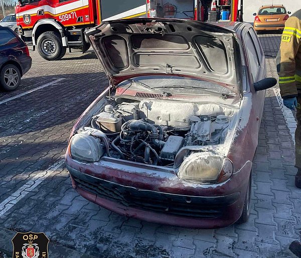 Pożar samochodu. Kluczowa reakcja świadków-104191