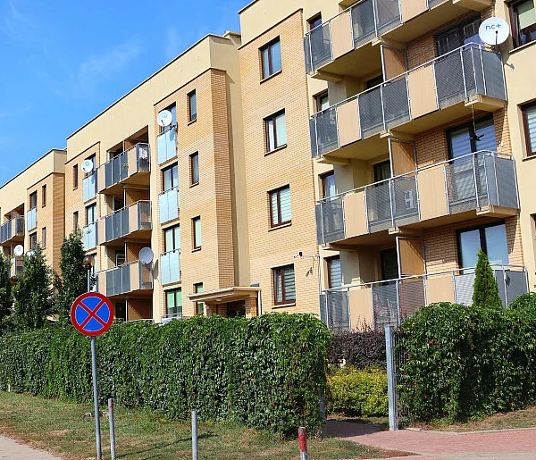 Kto zapłaci za remont balkonu? Rząd chce wreszcie to uporządkować-104616