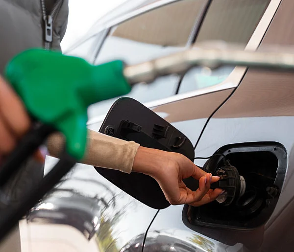 Zaskoczenie na stacjach paliw. Kierowcy nie tego się spodziewali-104694