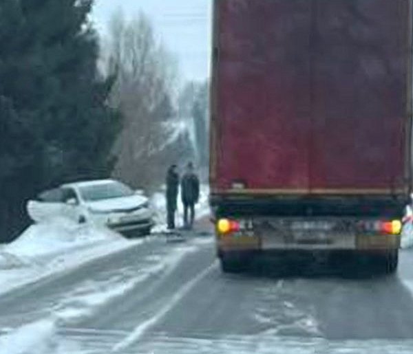Wypadek w Rzędzianowicach! Dwie osoby poszkodowane!