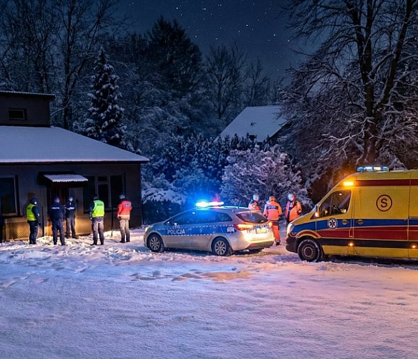 Zwłoki we wsi pod Mielcem. Policja wyjaśnia