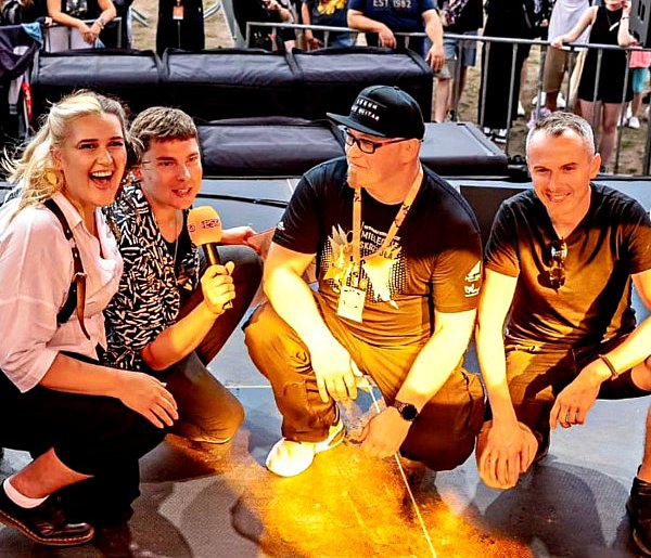 Mielecka artystka z ważnym głosem. Nowy singiel Julii Kożusznej „Przeprowadzka”