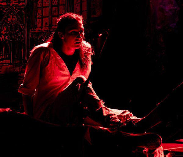 Debiut młodych aktorów grupy Antrakt. Za nami premiera Brokenhill [FOTO]