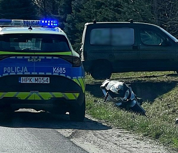 Wypadek z udziałem motocyklisty na ul. Padykuły. Nastolatek w szpitalu