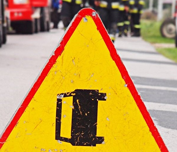 Dachowanie na obwodnicy! Utrudnienia