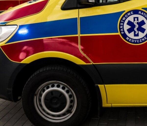 Zderzenie dwóch samochodów w Sadkowej Górze. W aucie było dziecko