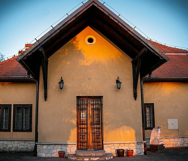 Noc Muzeów w Pałacyku Oborskich. Radio, historia i atrakcje do północy