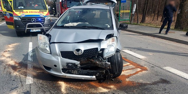 Wypadek w Partyni. Jedna osoba poszkodowana