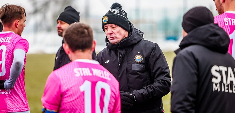 Mroźne 135 minut FKS Stali na koniec przygotowań