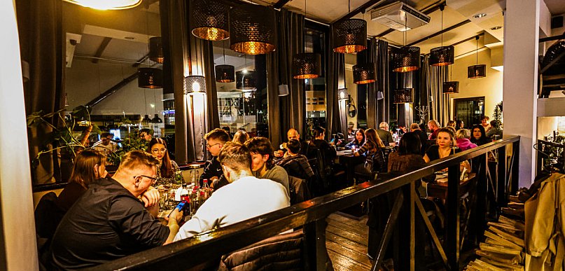 Gdzie na Walentynki w Mielcu? Zakochaj się w smakach Restauracji Kraftowa