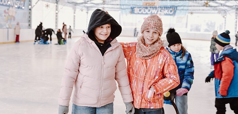 Mieszkańcy decydują o funkcjonowaniu lodowiska w Mielcu [ANKIETA]