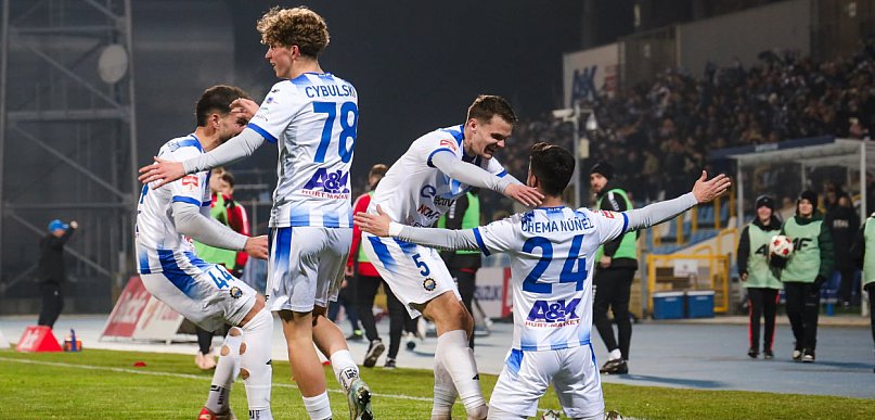 STAŁO SIĘ! Stal Mielec rozgromiła GKS Tychy i wraca do gry o utrzymanie! [FOTO]