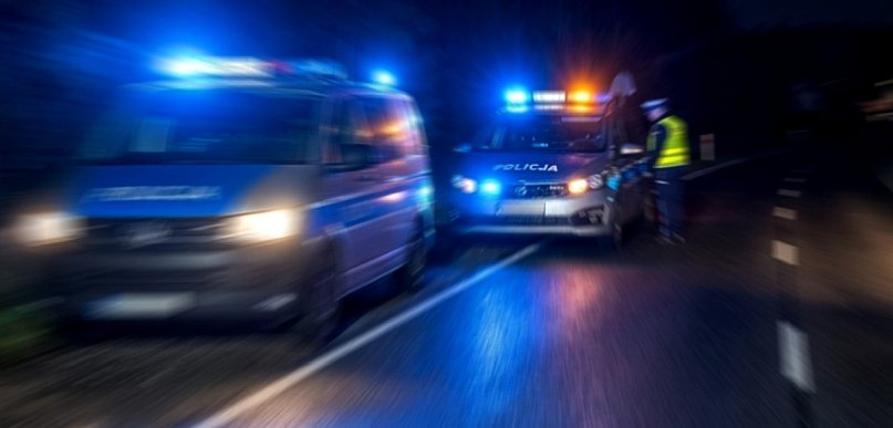 Młody kierowca hondy pijany. Miał narkotyki