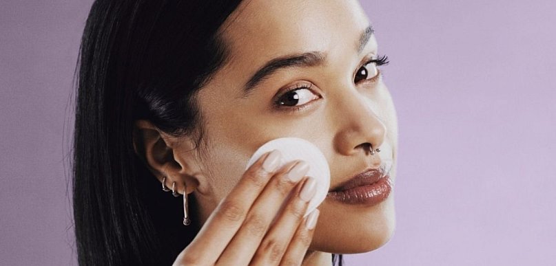 Kwasy na twarz – brakujący element w Twojej pielęgnacji