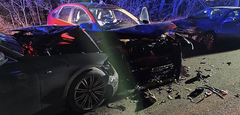 Groźne zderzenie trzech osobówek w Ziempniowie