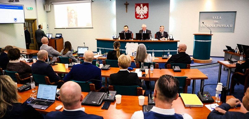 Miejscy radni będą obradować w piątek